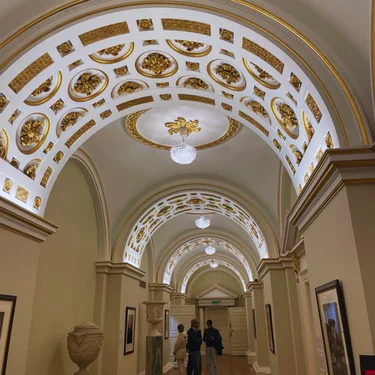 Verschnörkelte Innenarchitektur in Irland